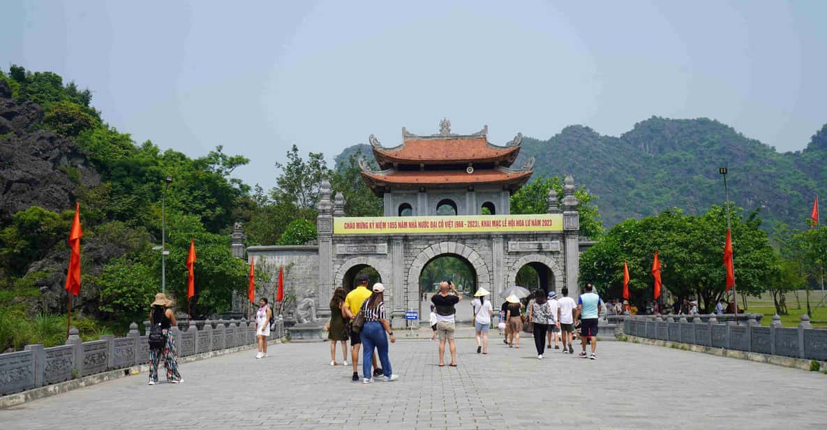 Ninh Binh Full Day Trip to Hoa Lu - Trang an - Mua Cave - Inclusions