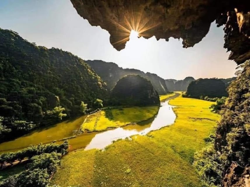 Ninh Binh Small Group Tour : Hoa Lu, Trang An, Mua Cave - Bich Dong Pagoda