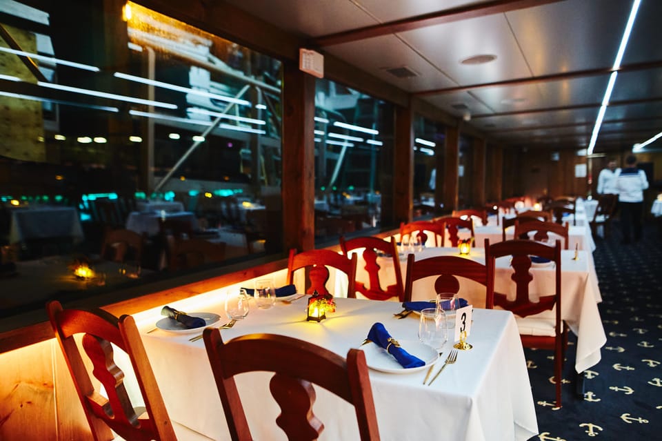 Nyc: New Years Eve Dinner Cruise With Music and Open Bar - Dining and Beverages