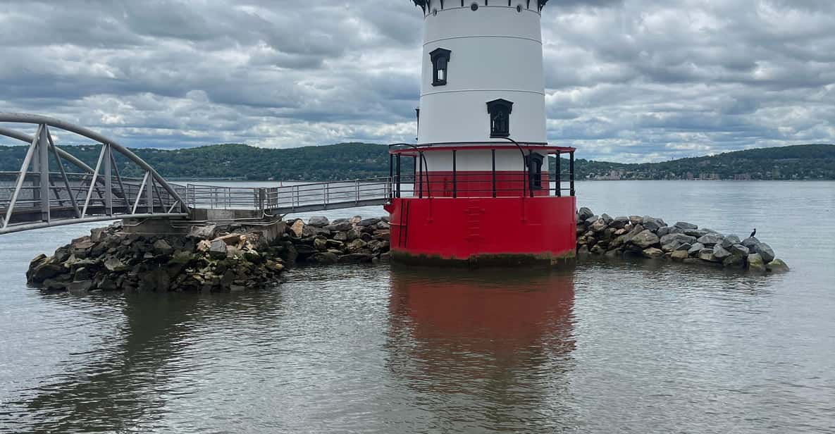 Nyc: Spooky Fall Sleepy Hollow Walking Tour With Train Ride - Key Points