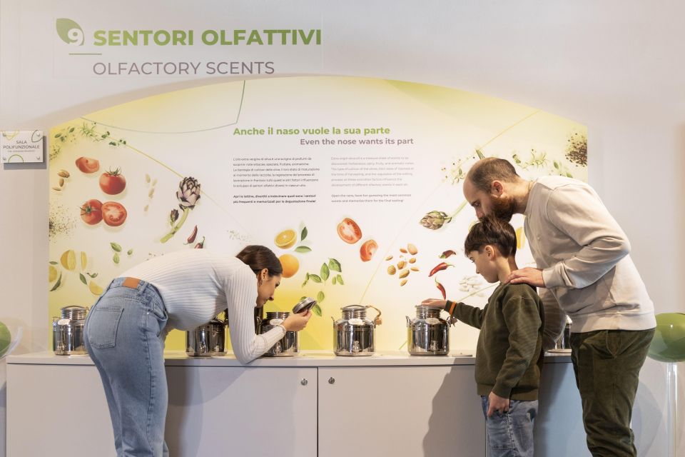 Oil Museum and Mill in Tuscany: Interactive Tour and Tasting - Tasting Extra Virgin Olive Oils