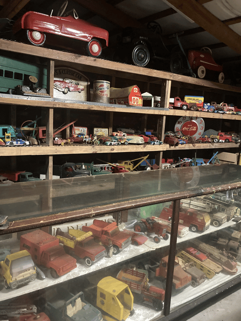 Old Car City USA: Worlds Largest Classic Car Collection - Rules and Regulations