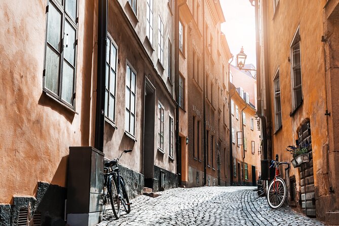 Old Town Stockholm Gamla Stan, Historic Walking Tour, Small Group - Personalized Interaction