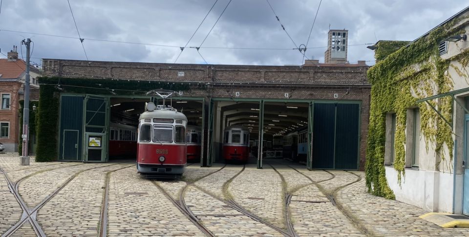 Oldtimer Tram Tour Vienna: With Tastings - Key Sights Along the Route