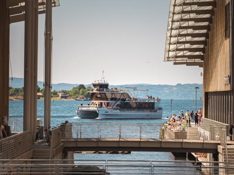 Oslo: Electric Boat Cruise With Brunch - Brunch Menu Highlights