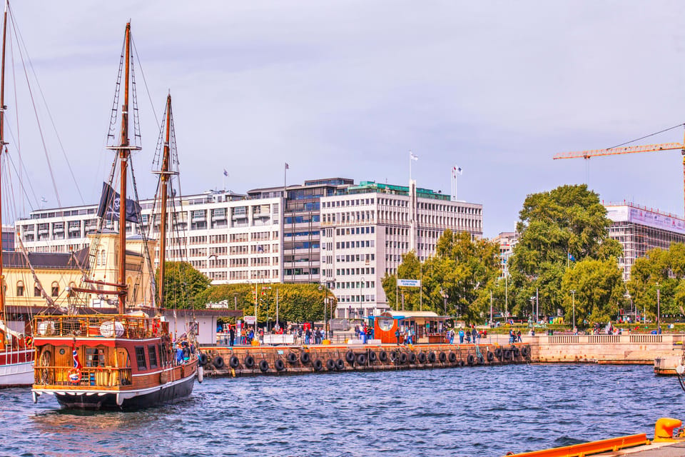 Oslo: Fjord Mini Cruise by Wooden Sailing Ship - Audio Guide and Languages