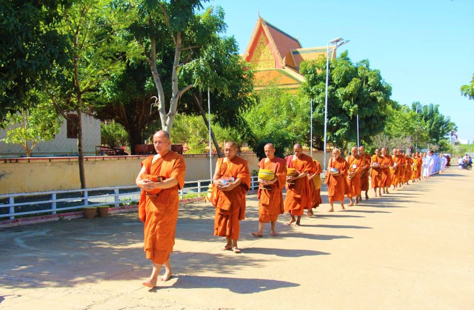 Oudong Mountain & Phnom Baset Private Tours From Phnom Penh - Transportation Details