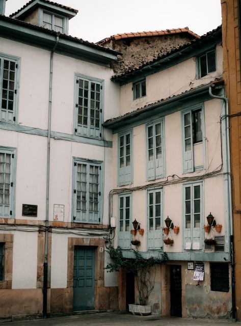 Oviedo : Walking Tour of the Historic Center - Key Locations