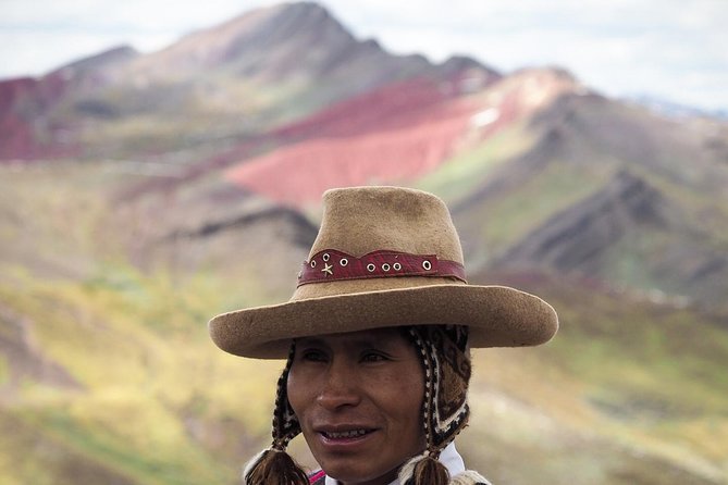 Palccoyo Rainbow Mountain Tour in a Group - Transportation and Pickup