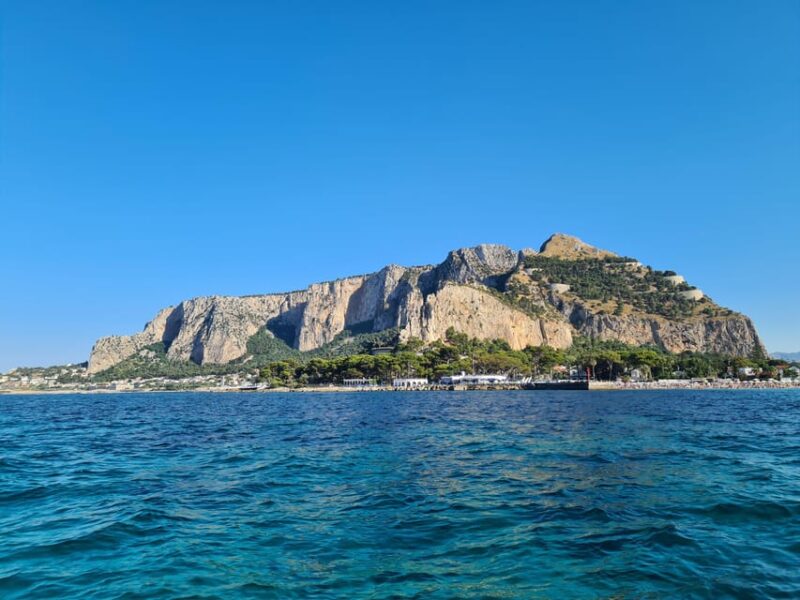 Palermo: HALF-DAY TOUR ON BOAT - Included Amenities