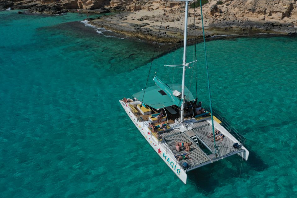 Palma De Mallorca: Catamaran Tour With Barbecue and Drinks - Onboard Experience