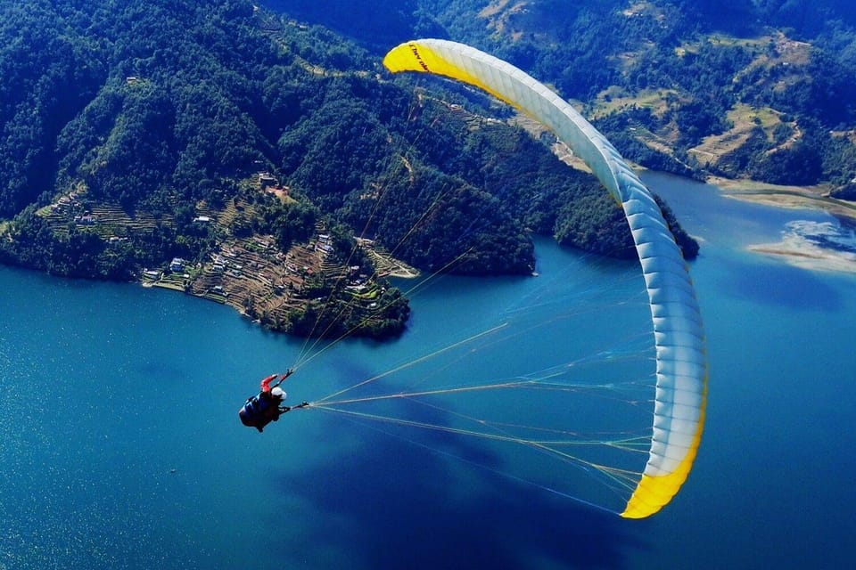 Paragliding in Pokhara: Stunning Photos and Videos - Safety Equipment and Precautions