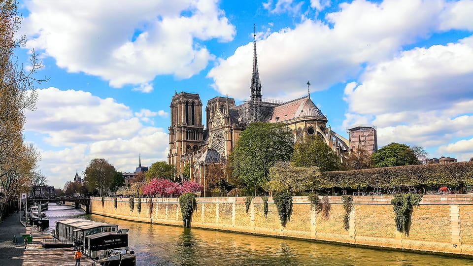 Paris: Seine Cruise & Crepe Tasting Near the Eiffel Tower - Cruise Details