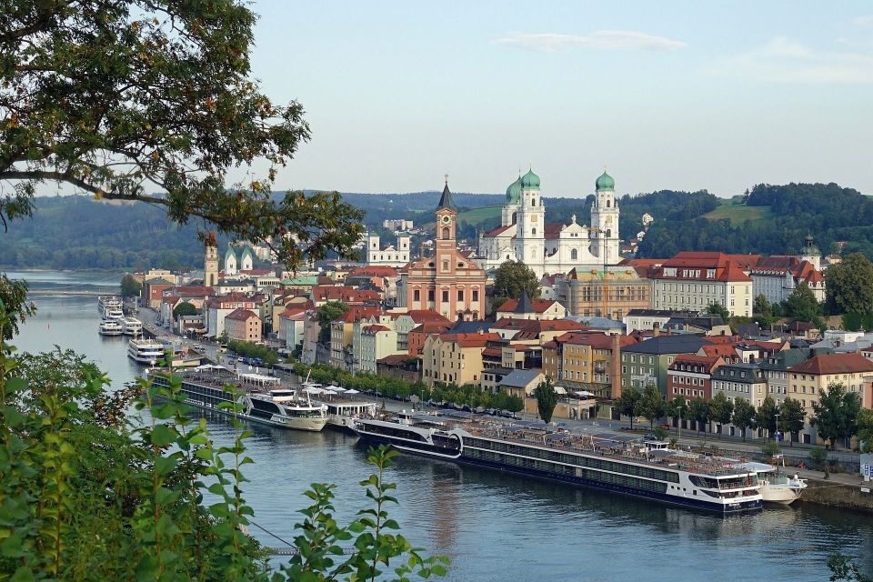 Passau Private Walking Tour With a Professional Guide - Itinerary Details