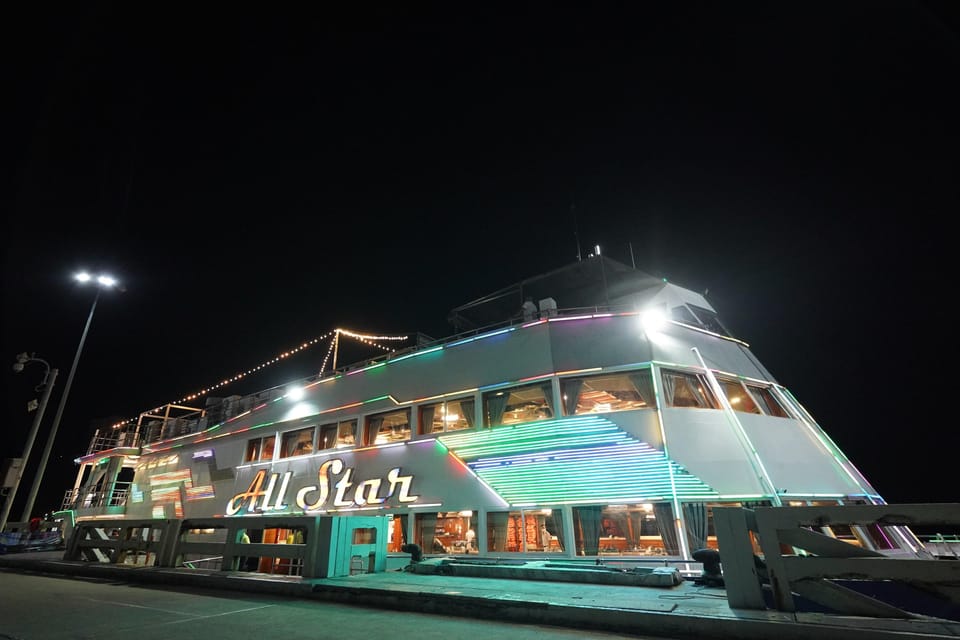 Pattaya: All Star Dinner Cruise, Cabaret Show & Beer Buffet - Entertainment Program