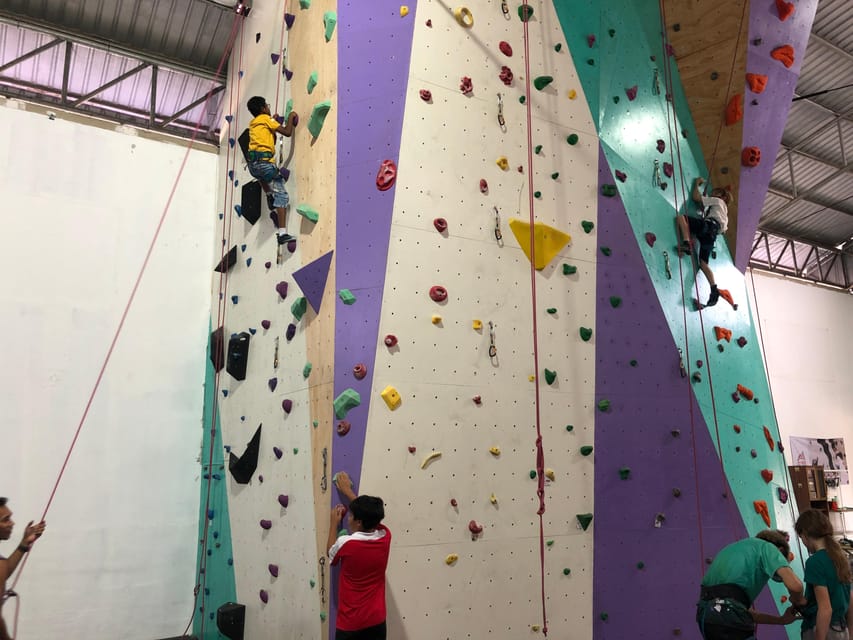 Pattaya: Bean Cow Climbing Gym Day Pass - Climbing Facilities and Services