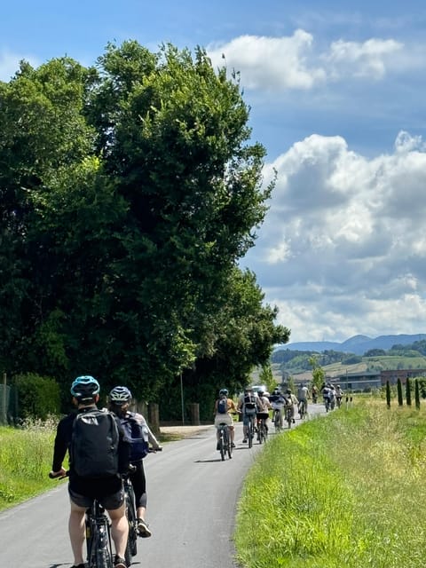 Peccioli: Bachelorette Party on Bicycle in Tuscany - Whats Included in the Package