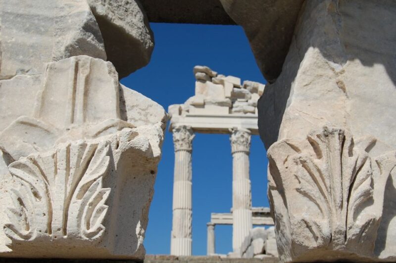 Pergamum Tour With Private Guide & Van - Exploring Pergamon Acropolis