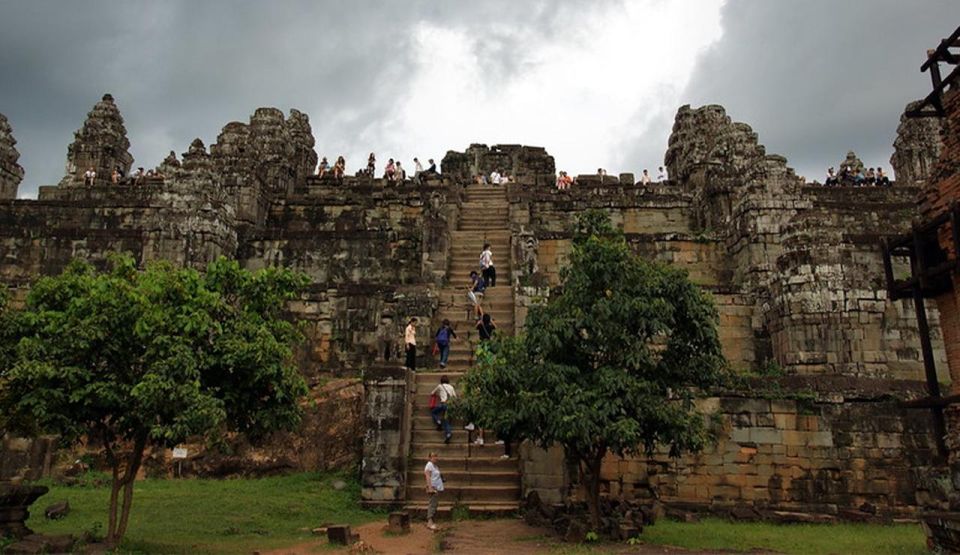 Phnom Bakheng Sunset Tour, Pre Rup, Neak Pean, Preah Khan - Phnom Bakheng Sunset Experience