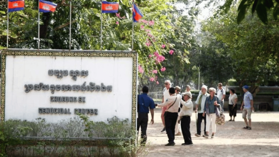 Phnom Penh: S-21 Prison and Killing Fields Half-Day Tour - Inclusions and Amenities