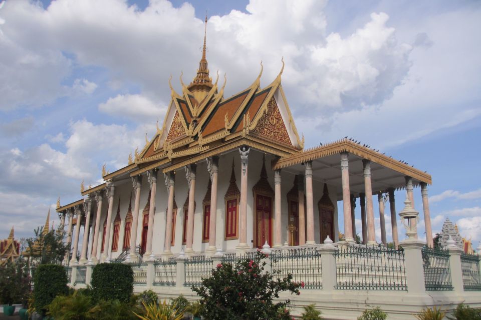 Phnom Penh Small Group City Tour - Detailed Itinerary