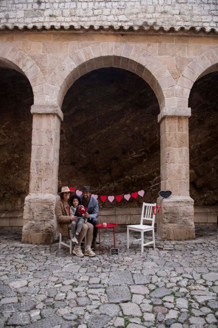 Photoshoot Experience at Dalt Vila Castle- Old Town Magic - Photoshoot Itinerary