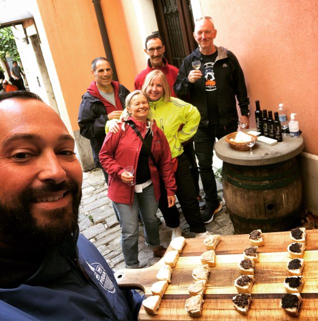 Piran: Walking Tour With Local Wine and Food Tasting - Local Food and Wine Tasting