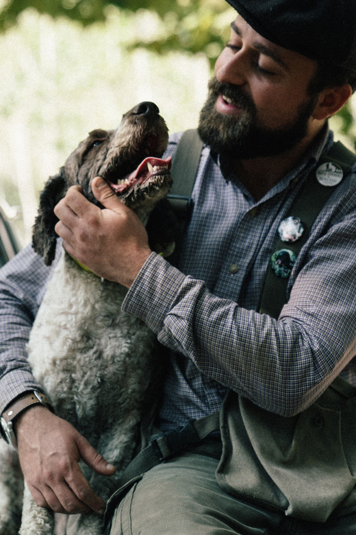 Pisa: Truffle Hunting in Tuscany With Tasting and Lunch - Expert Guidance and Techniques