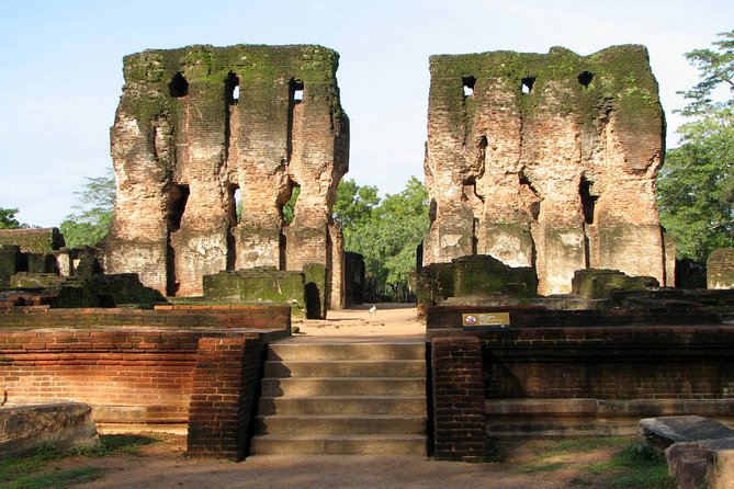 Polonnaruwa Day Tour With Lunch by Mahaweli - Inclusions and Amenities