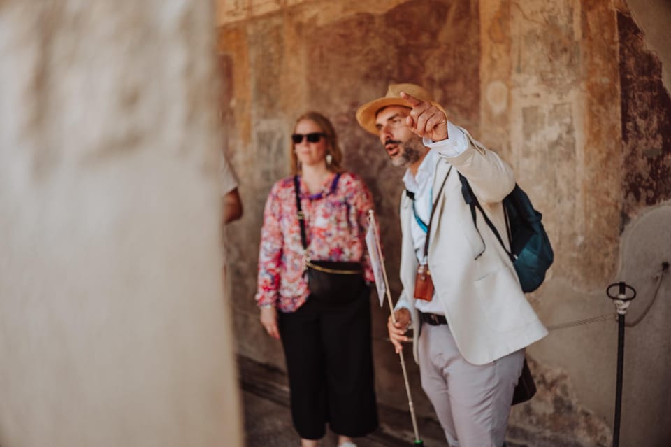 Pompeii and Oplontis: Small Group Tour With an Archaeologist - Unique Tour Experience