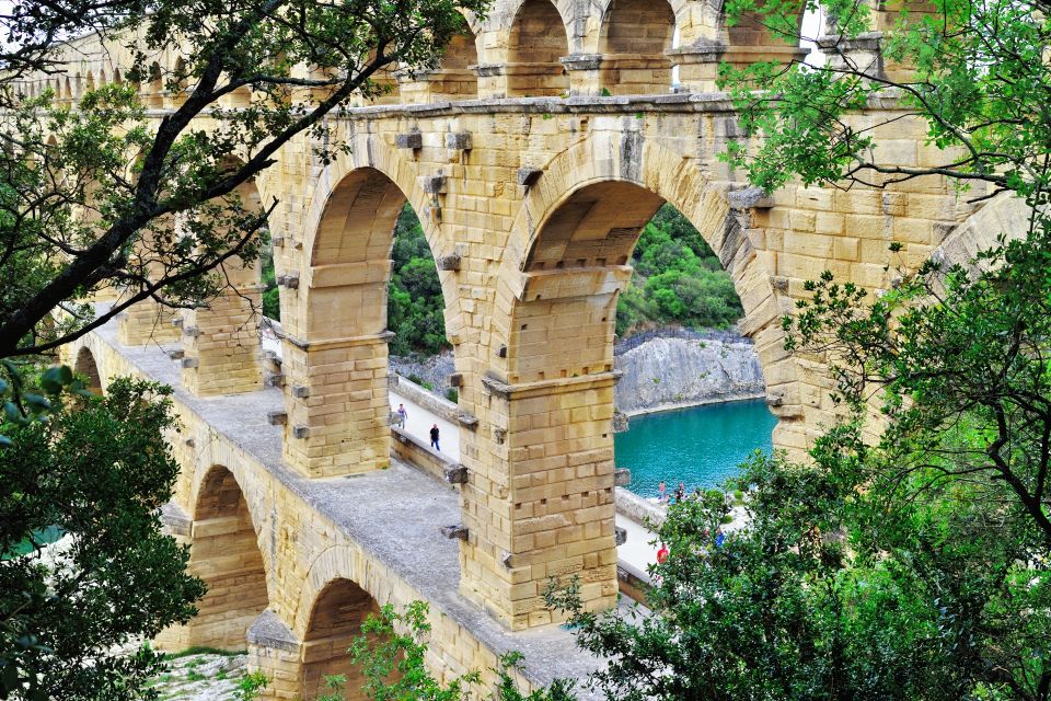 Pont Du Gard, Uzès & Nîmes: Half-Day Tour With Entry Fees - Itinerary Overview