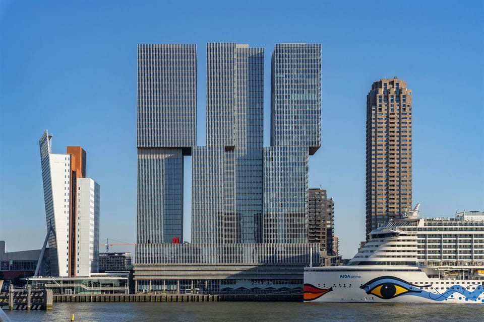 Port of Rotterdam: Walking Tour With Audio Guide on App - Tour Experience