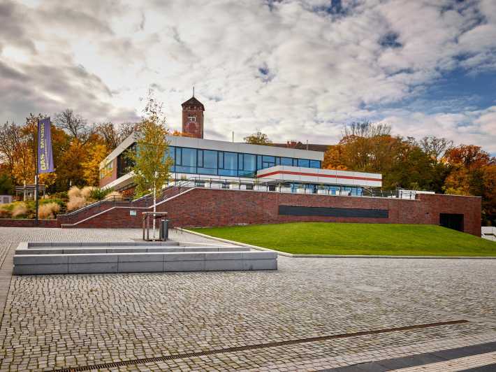 Potsdam: Entry to DAS MINSK Art House in Potsdam - Venue History