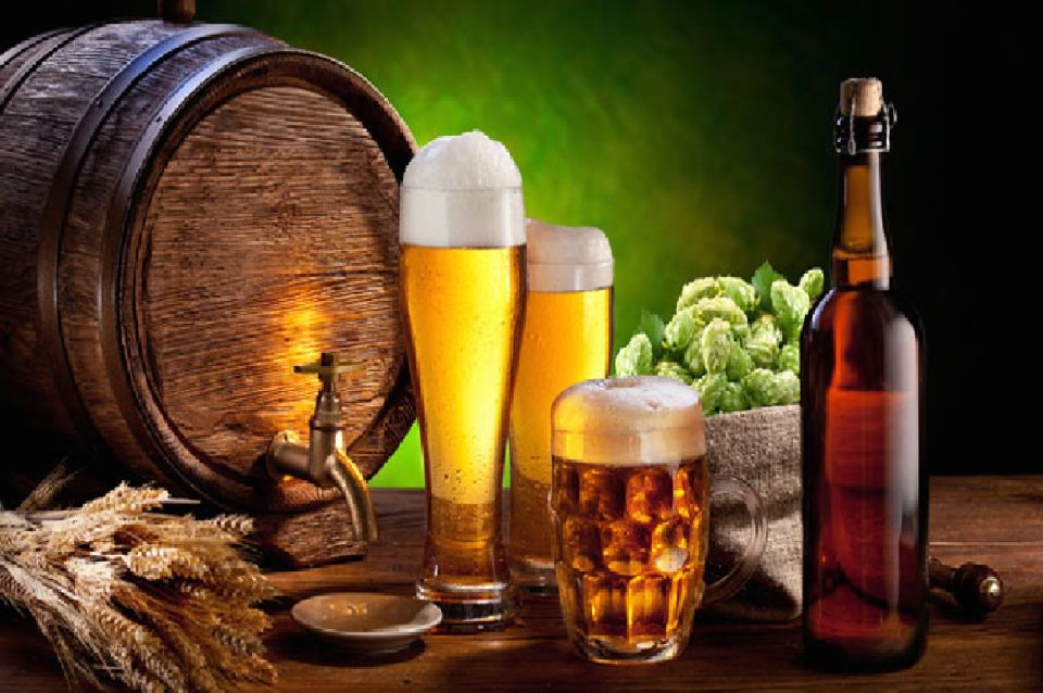 Poznan: City and Brewery Private Walking Tour With Beer - Exploring Poznans Historical Sites