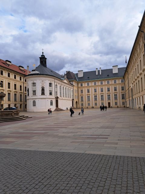 Prague Castle and Interiors, With Entrance - Detailed Tour Itinerary