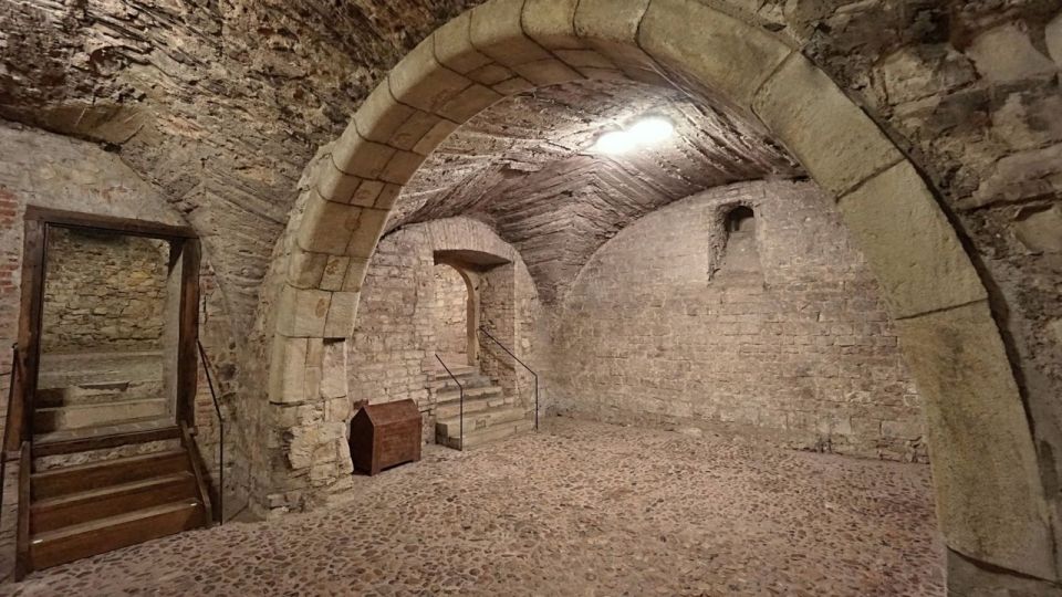 Prague: Medieval Underground Guided Tour - Tour Inclusions