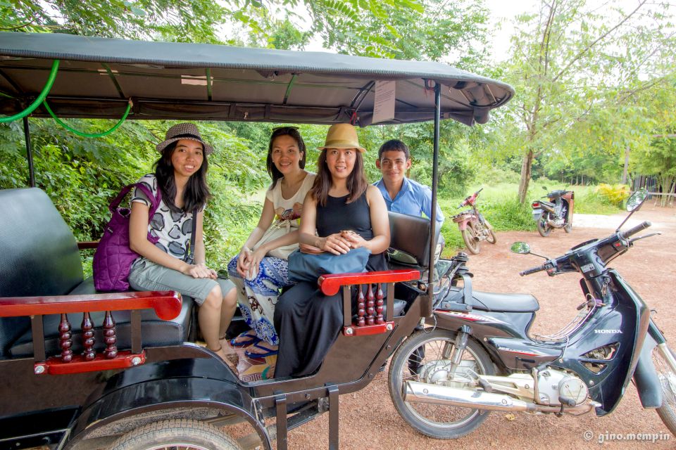 Private Angkor Wat Small Tour Leading by Expert Guide - Transportation Options