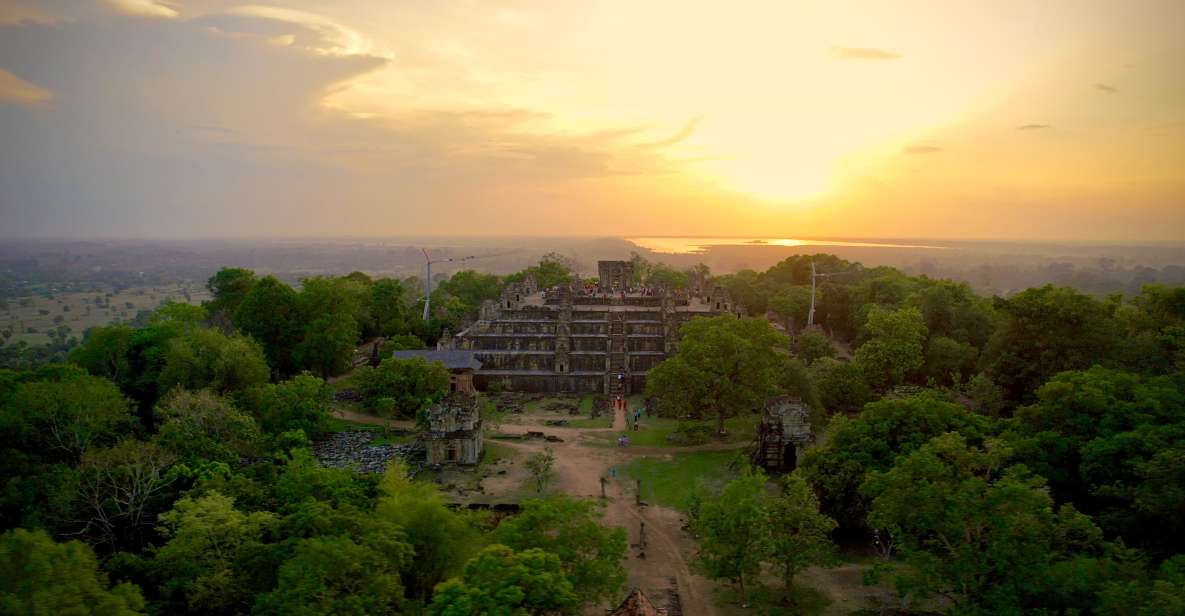 Private Angkor Wat Sunset Guide Tour - Transportation Details