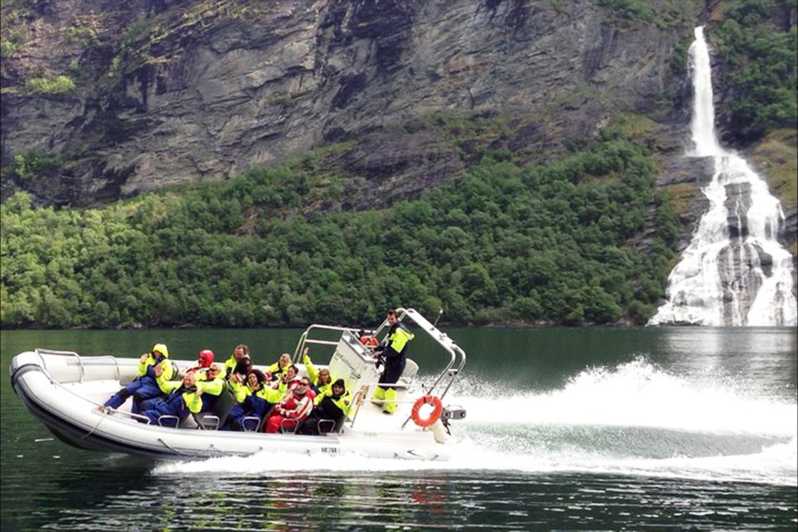 Private Day Tour to Flåm&Rib Sognefjord Safari&Flåm Railway - RIB Safari Experience