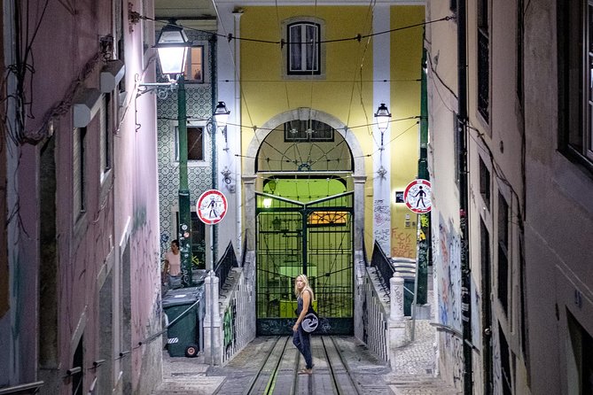 Private Discover Lisbon With a Photographer – Night Edition - Capturing Nighttime Photography