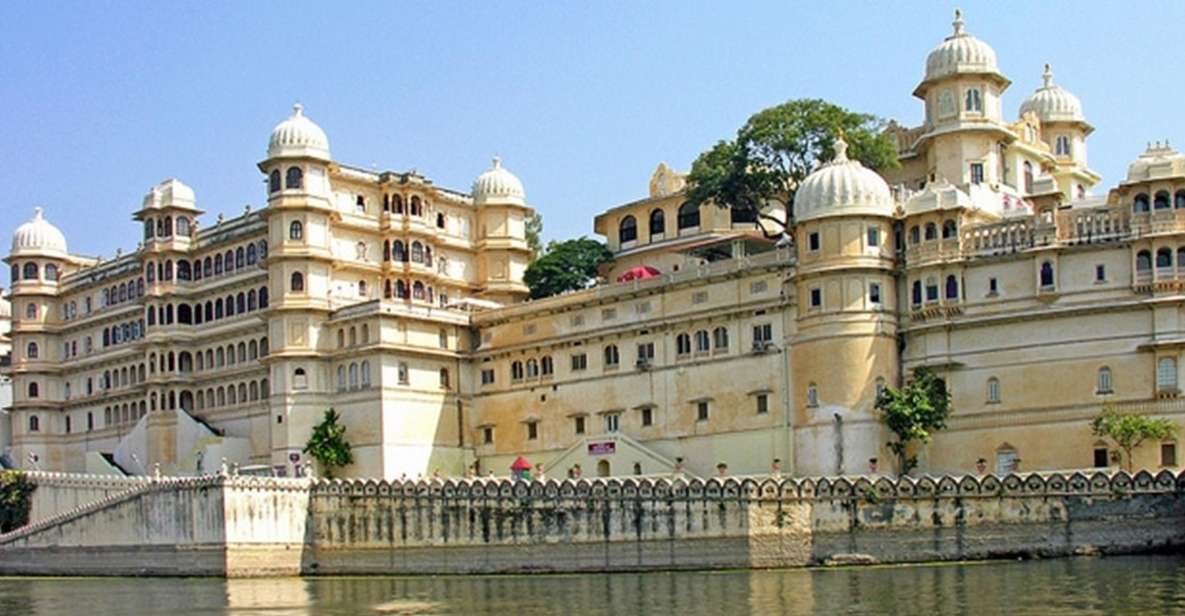 Private Full-Day Udaipur City Tour With Optional Guide - Detailed Itinerary