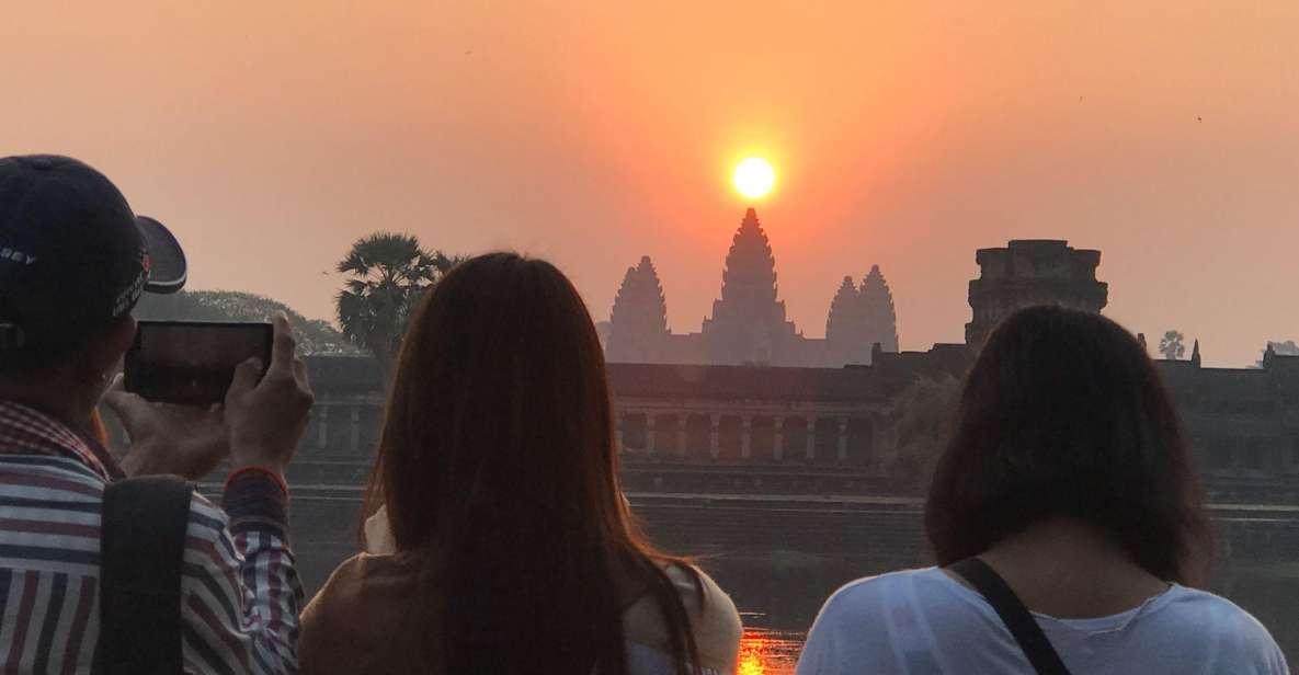 Private Guide: 1-Day Tour to Angkor Wat - Pickup and Drop-off Details