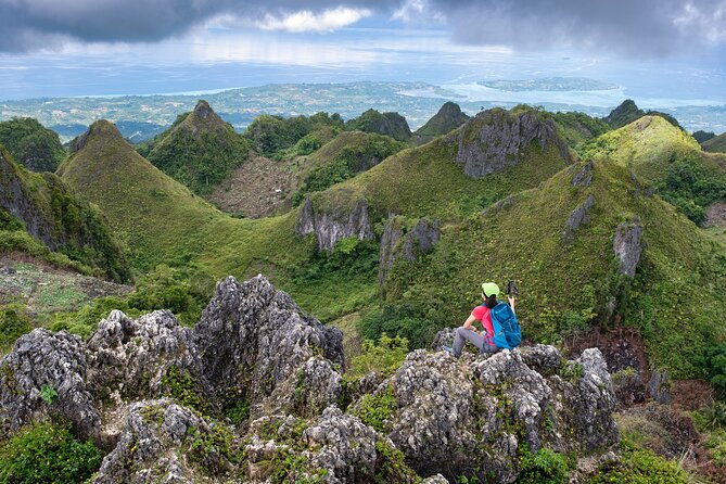 Private Kawasan Falls and Osmena Peak Day Trip From Cebu City - Osmena Peak Experience