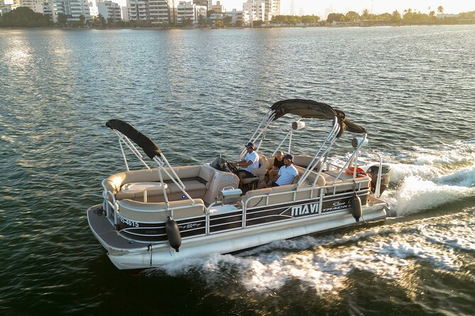 Private Luxury Boat Tour Through the Magical Bay of Cartagena - Exploring Isla Tierra Bomba