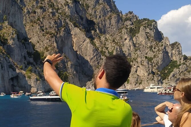 Private One Day Walking Tour of Capri With Guide - Traveler Reviews