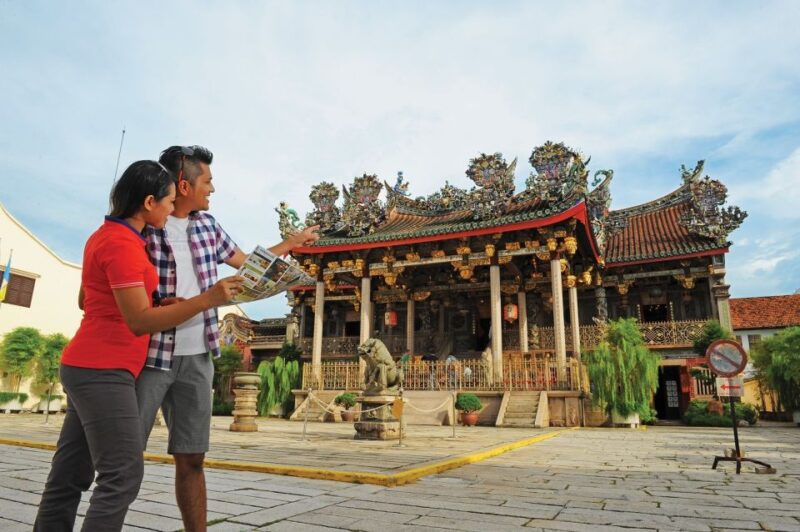 Private Penang City Tour With Kek Lok Si Temple - Discovering Kek Lok Si Temple