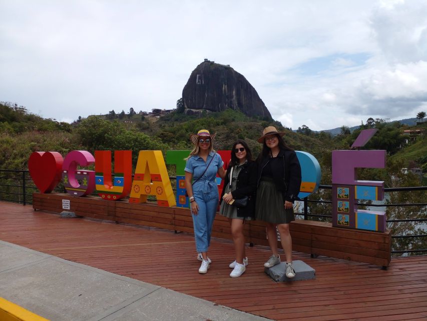 Private Peñol-Guatape Tour: With Breakfast, Lunch, and Boat - Highlights of the Experience