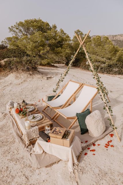 Private Picnic Experience in Mallorca - Picnic Amenities