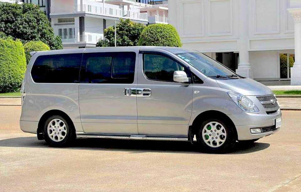 Private Taxi From Phnom Penh to Poi Pet - Travel Duration and Experience