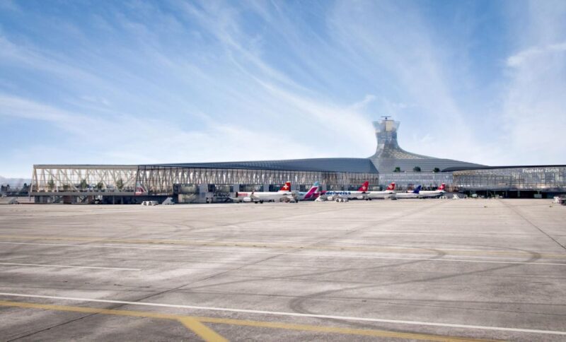 Private Transfer From Hotel in Zurich To Zurich Airport - Comfort and Vehicle Amenities